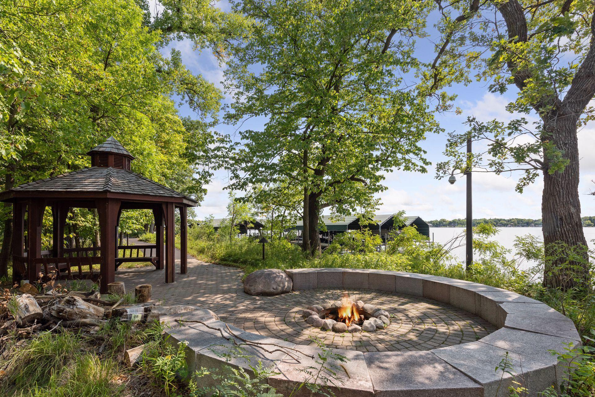 Wayzata, Minnesota, 55391, United States, 4 Bedrooms Bedrooms, ,1 BathroomBathrooms,Residential,For Sale,1885458