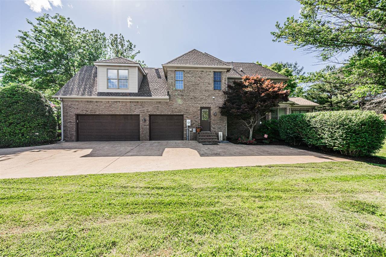 Bowling Green, Kentucky, 42103, United States, 4 Bedrooms Bedrooms, ,4 BathroomsBathrooms,Residential,For Sale,1868382