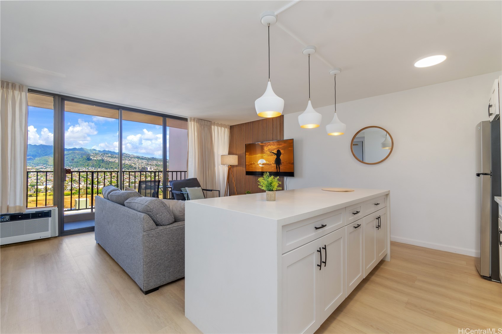 Honolulu, Hawaii, 96815, United States, 1 Bedroom Bedrooms, ,1 BathroomBathrooms,Residential,For Sale,1840512