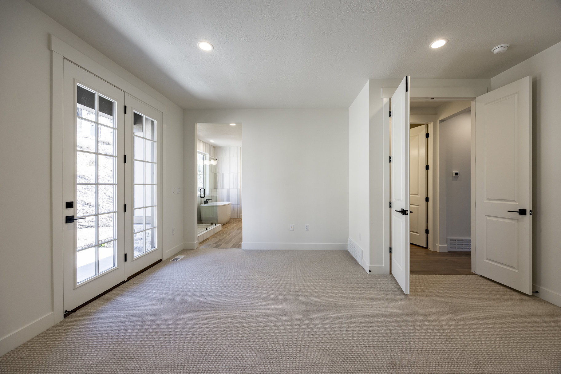  New Construction  Nightly Rental Approved  Prime Location - 物件實景
