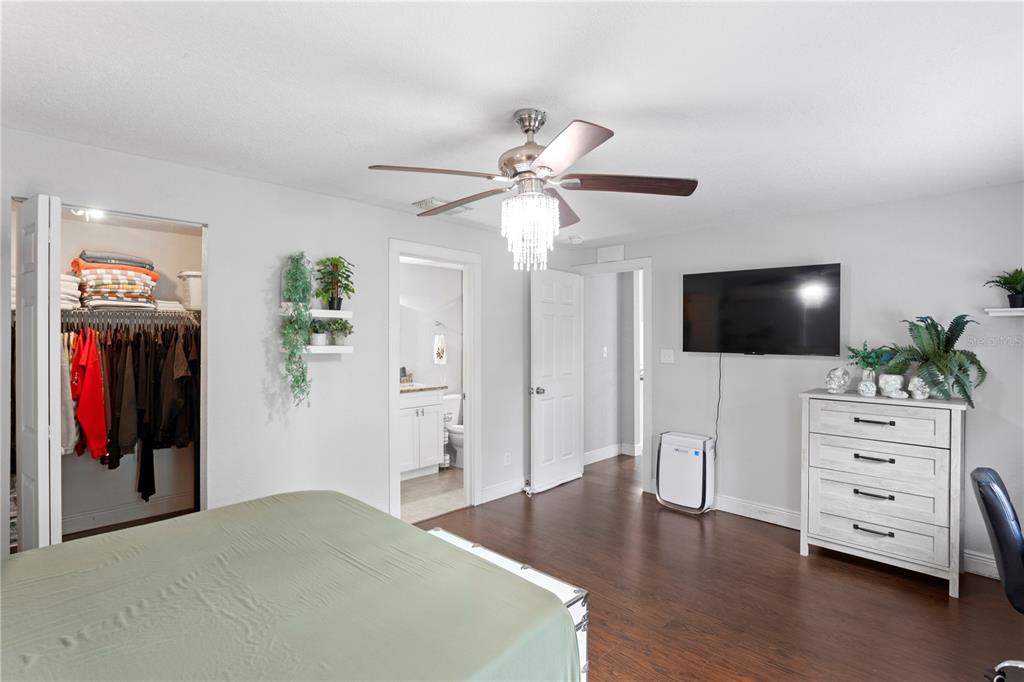 Tampa, Florida, 33602, United States, 3 Bedrooms Bedrooms, ,2 BathroomsBathrooms,Residential,For Sale,1785595