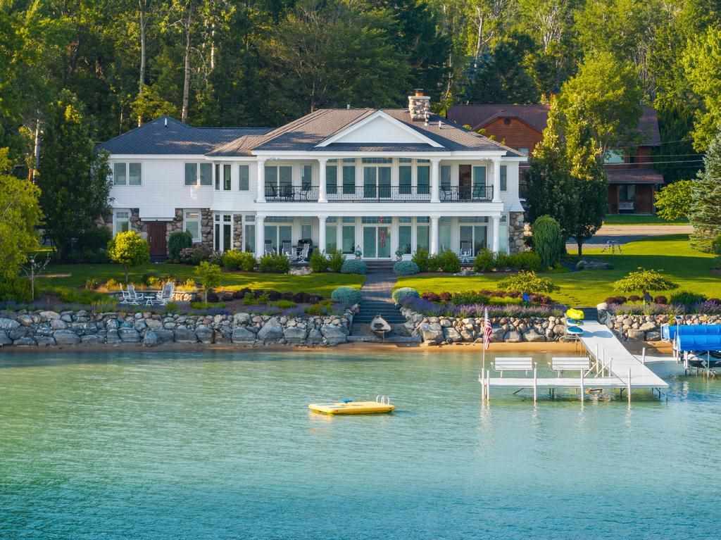 Boyne City, Michigan, 49712, United States, 5 Bedrooms Bedrooms, ,6 BathroomsBathrooms,Residential,For Sale,1890151