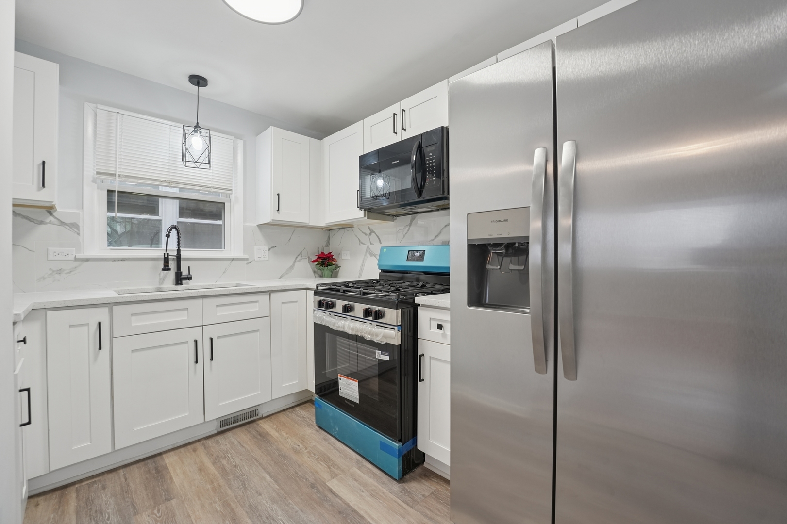 Cicero, Illinois, 60804, United States, 8 Bedrooms Bedrooms, ,Residential,For Sale,2000949