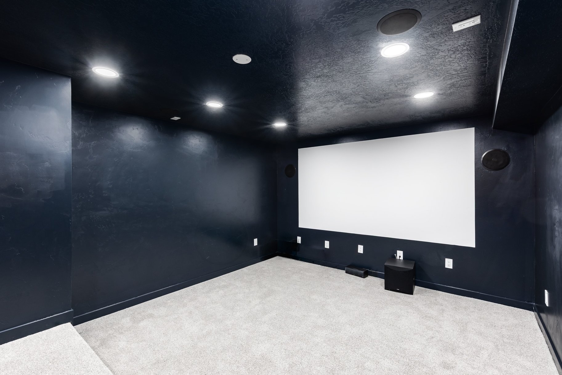  Fantastically Upgraded 2-Story Home with Theater and ADU - 物件實景