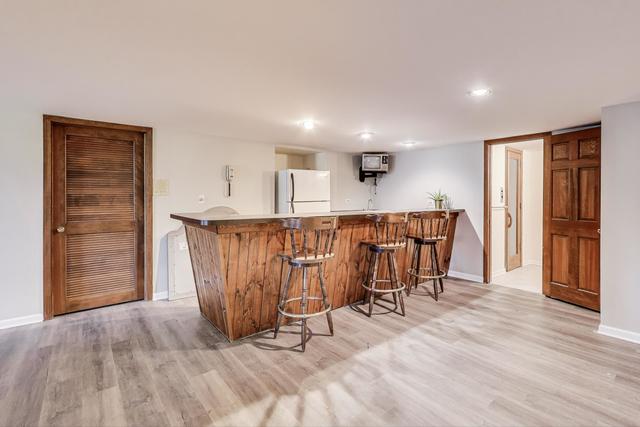 Barrington, Illinois, 60010, United States, 5 Bedrooms Bedrooms, ,6 BathroomsBathrooms,Residential,For Sale,2048661