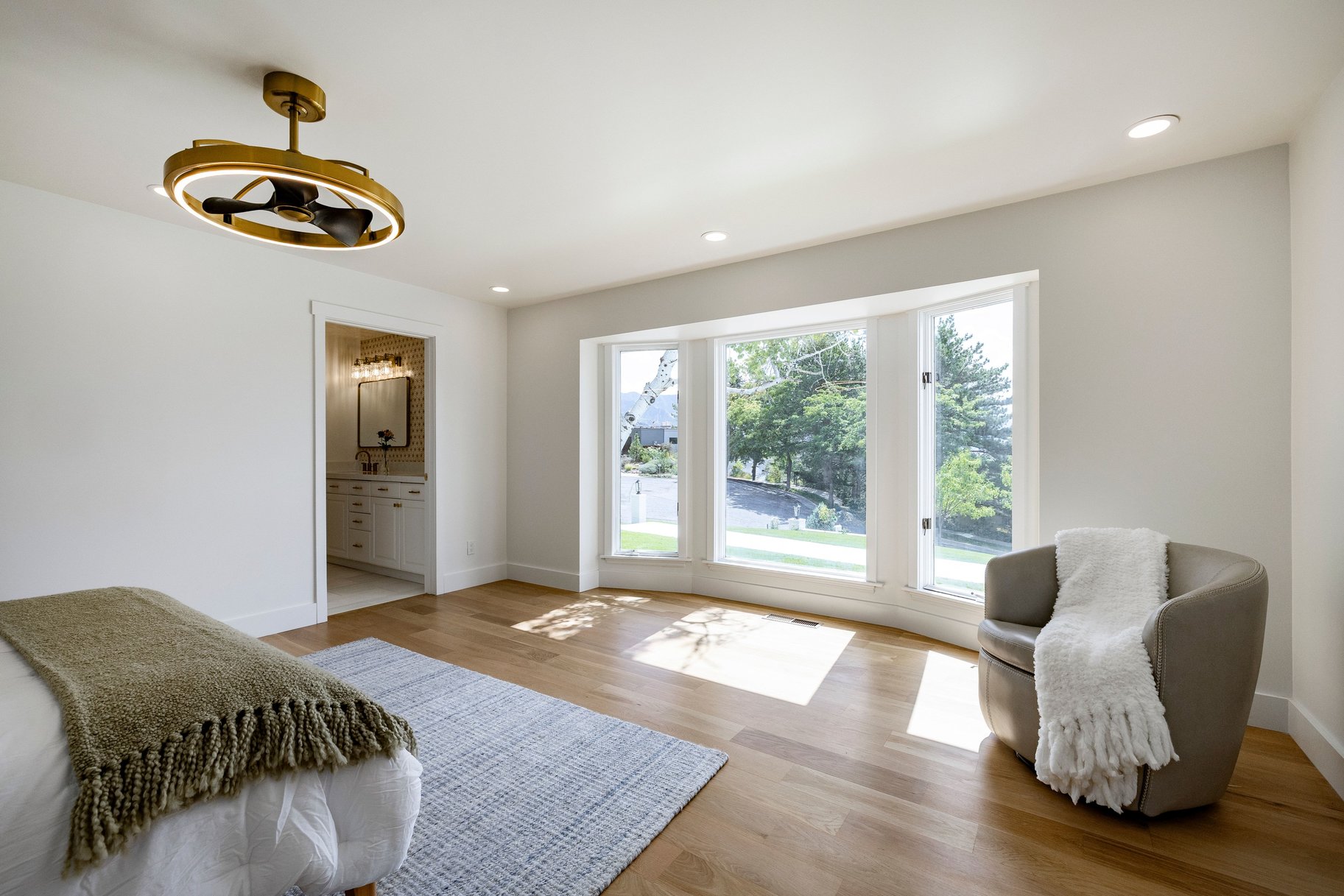  Fully Remodeled Colonial in Prestigious Federal Heights on a Large ~3/4 acre lot - 物件實景