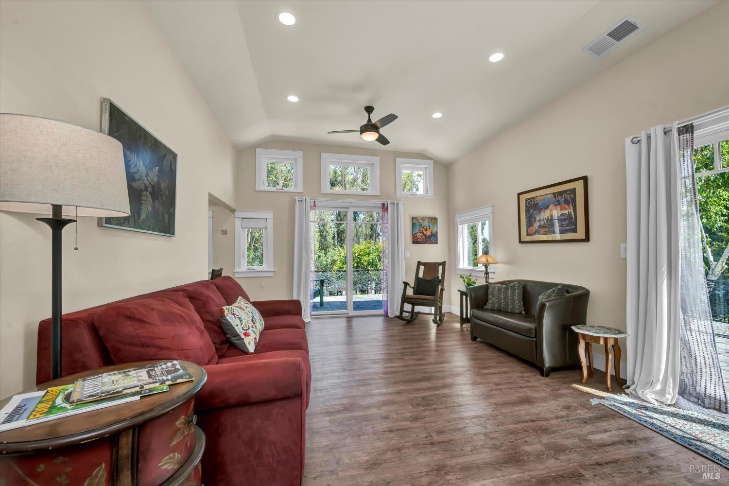 Sebastopol, California, 95472, United States, 2 Bedrooms Bedrooms, ,2 BathroomsBathrooms,Residential,For Sale,1913141