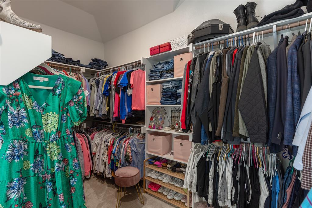 Weatherford, Texas, 76085, United States, 4 Bedrooms Bedrooms, ,2 BathroomsBathrooms,Residential,For Sale,1978041