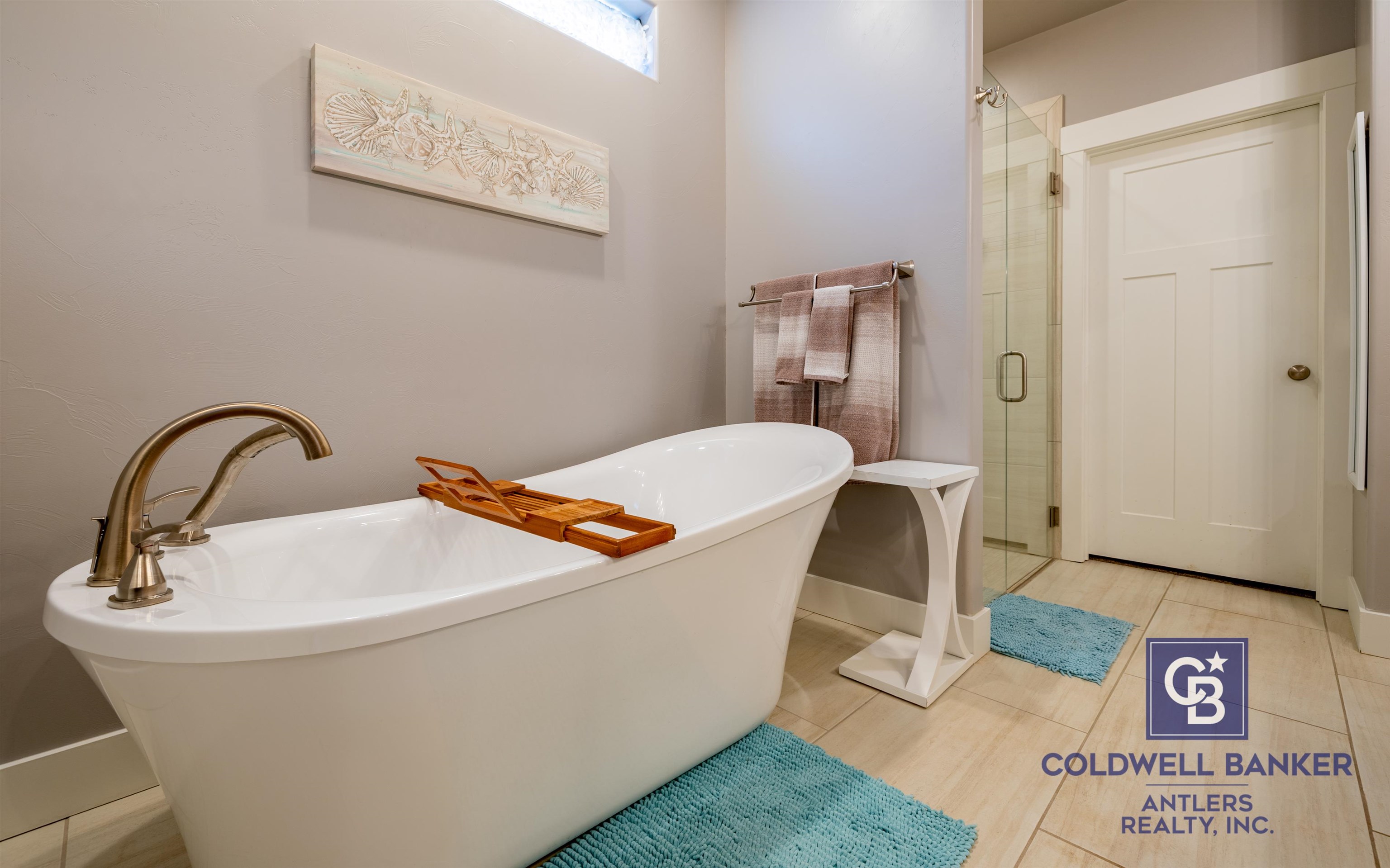 Powell, Wyoming, 82435, United States, 4 Bedrooms Bedrooms, ,2 BathroomsBathrooms,Residential,For Sale,1918600