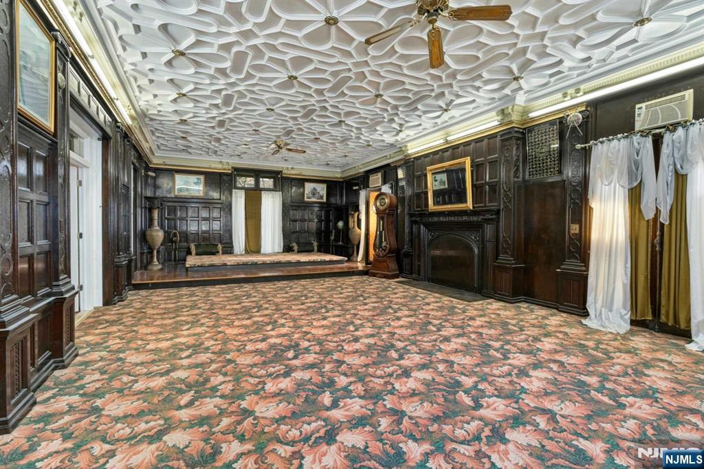 Newark, New Jersey, 07104, United States, 15 Bedrooms Bedrooms, ,8 BathroomsBathrooms,Residential,For Sale,1996233