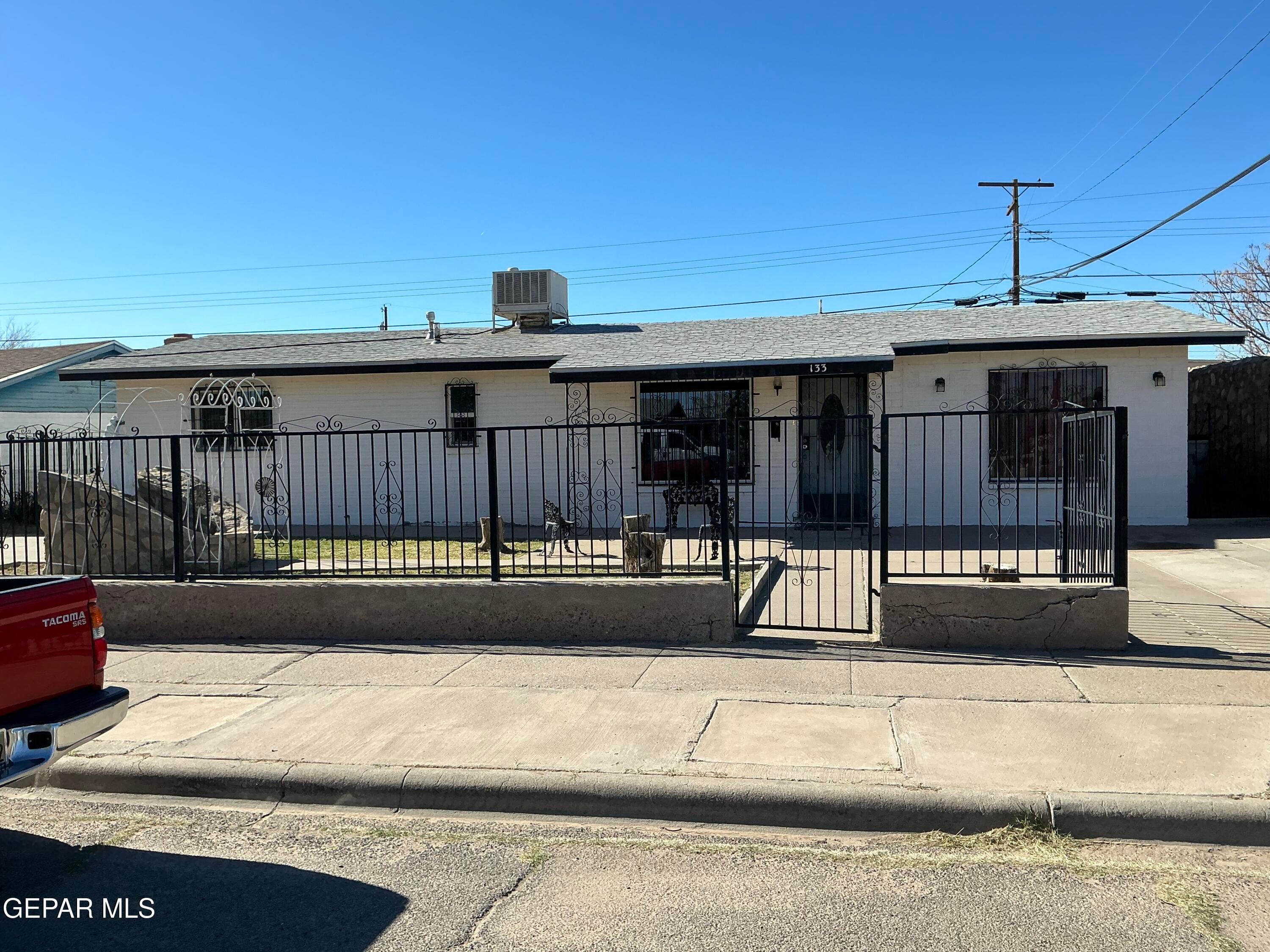 Baywood Rd, El Paso, TX 79915