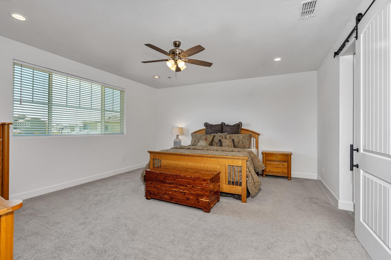 Madera, California, 93636, United States, 4 Bedrooms Bedrooms, ,4 BathroomsBathrooms,Residential,For Sale,1938347