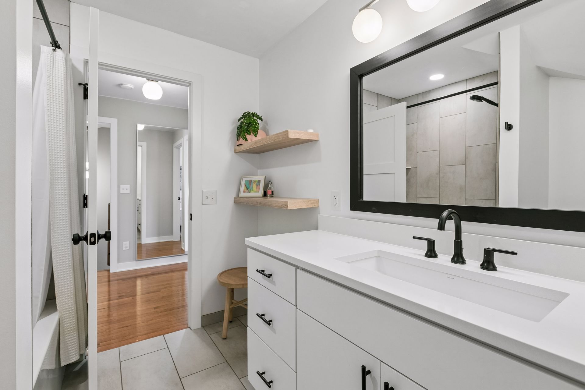  Bright Updated Home Near Parks and Snail Lake - 物件實景