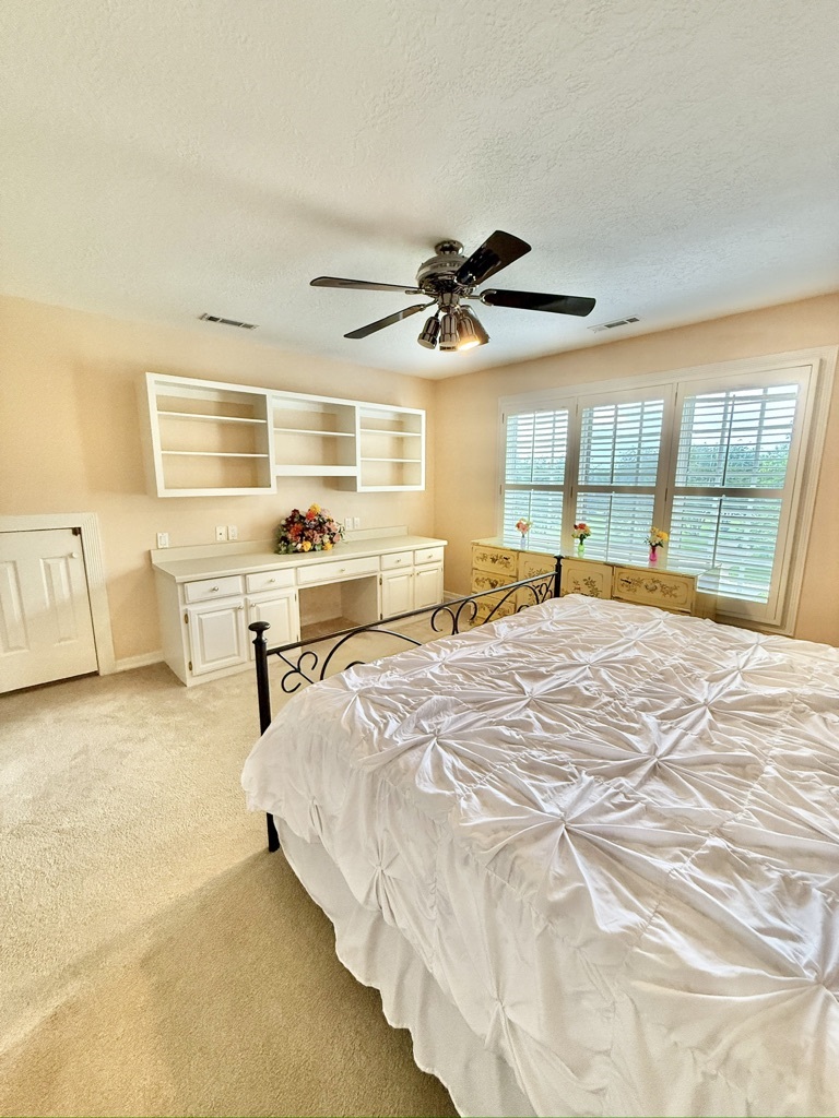 Union City, Tennessee, 38261, United States, 5 Bedrooms Bedrooms, ,6 BathroomsBathrooms,Residential,For Sale,1974158