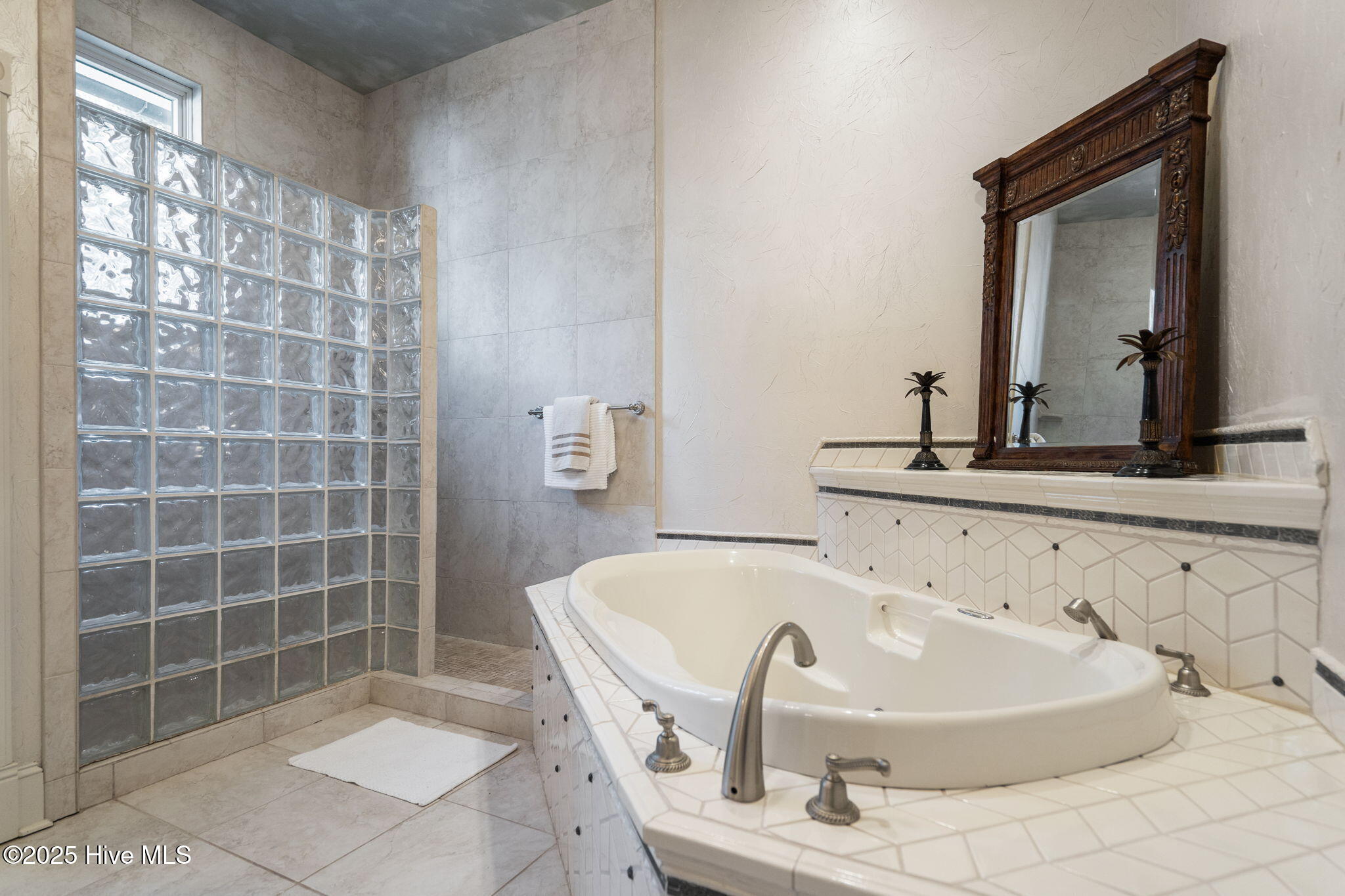 Supply, North Carolina, 28462, United States, 4 Bedrooms Bedrooms, ,6 BathroomsBathrooms,Residential,For Sale,2008612