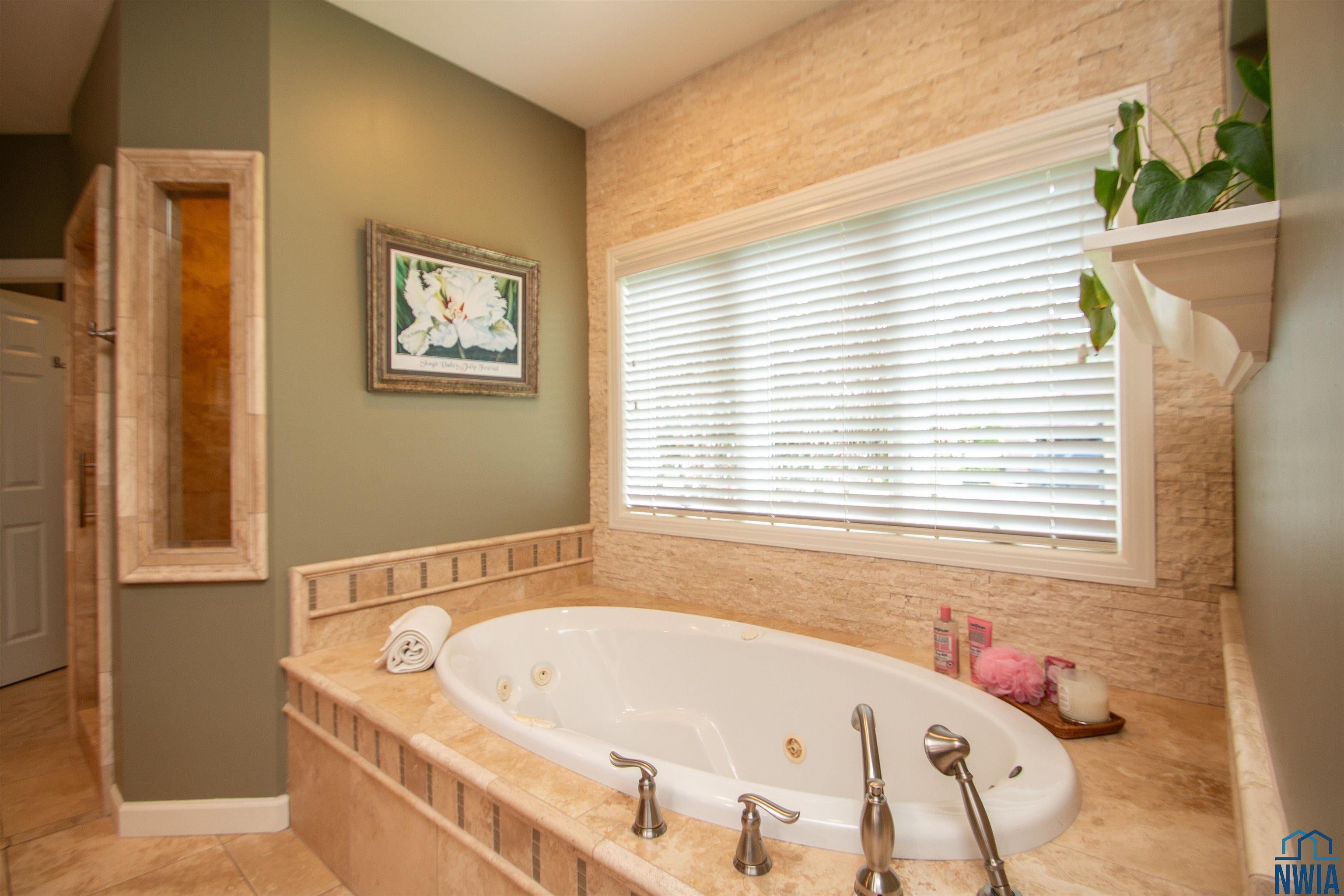 Jefferson, South Dakota, 57038, United States, 5 Bedrooms Bedrooms, ,5 BathroomsBathrooms,Residential,For Sale,2005436