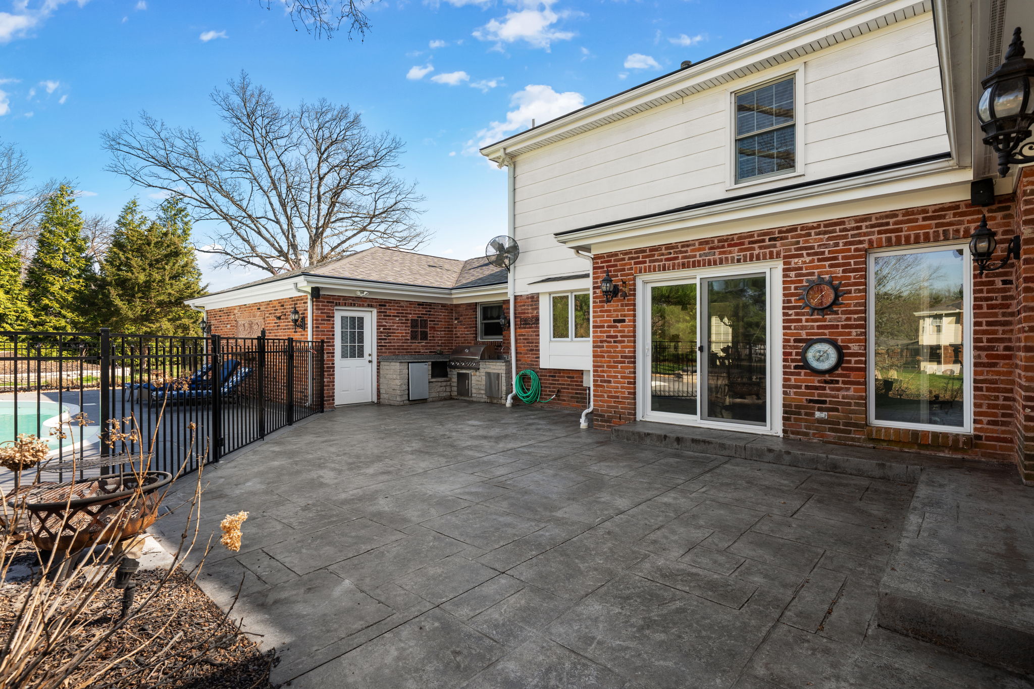  Nestled in the highly sought-after Des Peres area - 物件實景