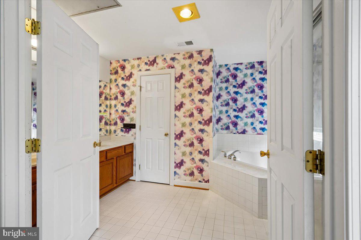 Herndon, Virginia, 20171, United States, 3 Bedrooms Bedrooms, ,3 BathroomsBathrooms,Residential,For Sale,2049064
