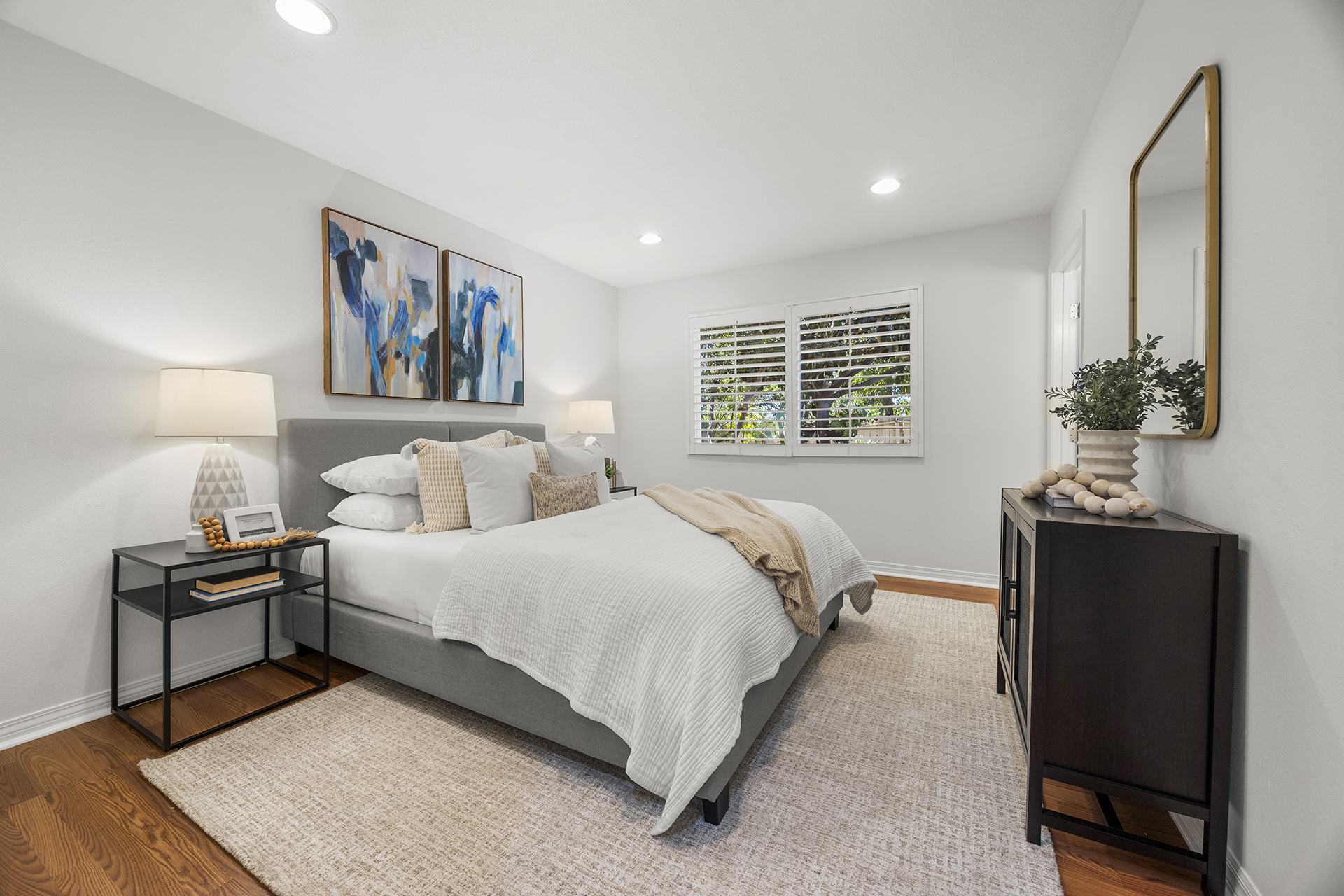 Anaheim, California, 92807, United States, 3 Bedrooms Bedrooms, ,2 BathroomsBathrooms,Residential,For Sale,1889806