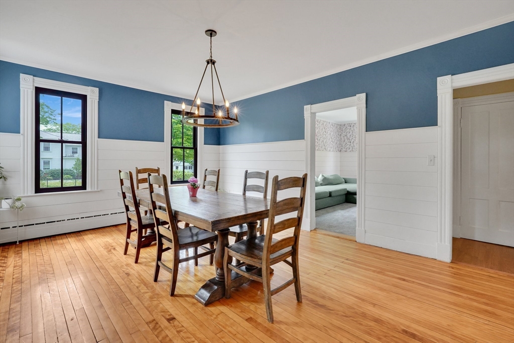 Longmeadow, Massachusetts, 01106, United States, 5 Bedrooms Bedrooms, ,2 BathroomsBathrooms,Residential,For Sale,1819173