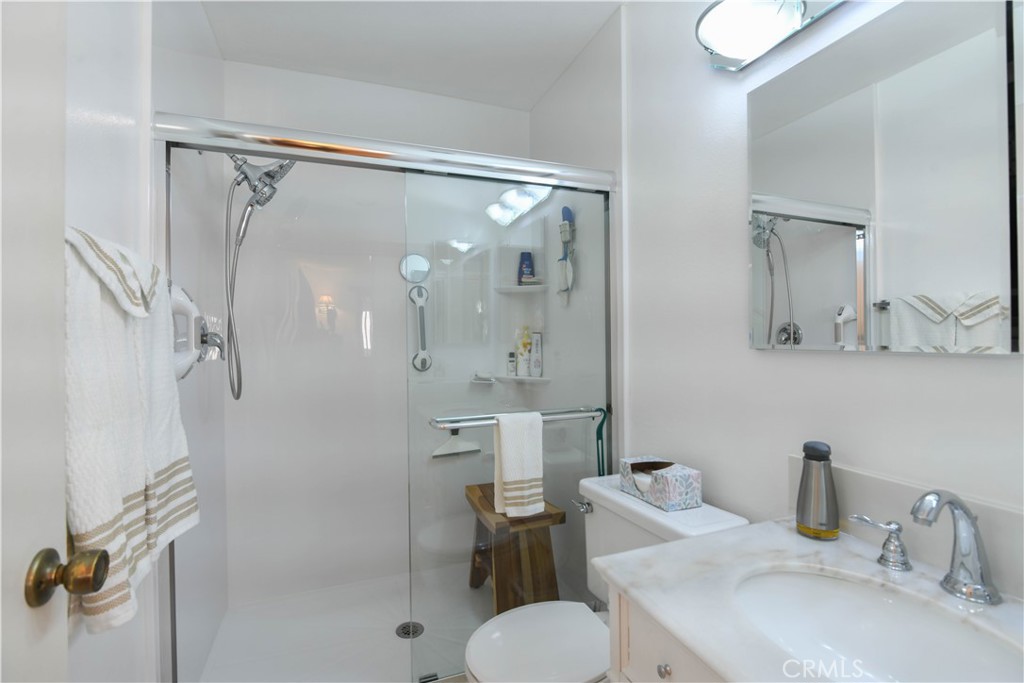 Riverside, California, 92503, United States, 3 Bedrooms Bedrooms, ,2 BathroomsBathrooms,Residential,For Sale,2001663