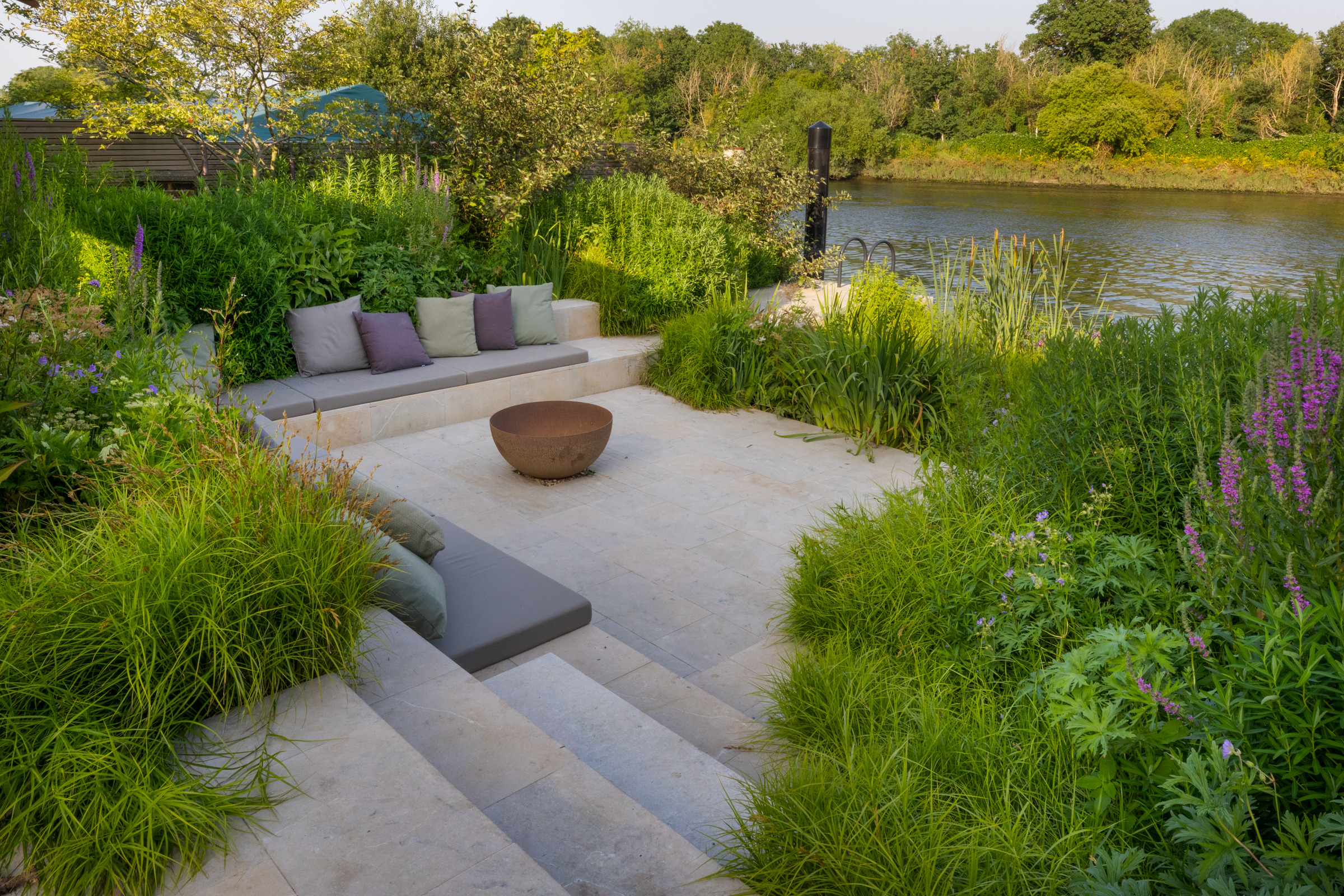  A Grade II Listed A Grade II Listed Riverside House with Gardens to the Thames - 物件實景