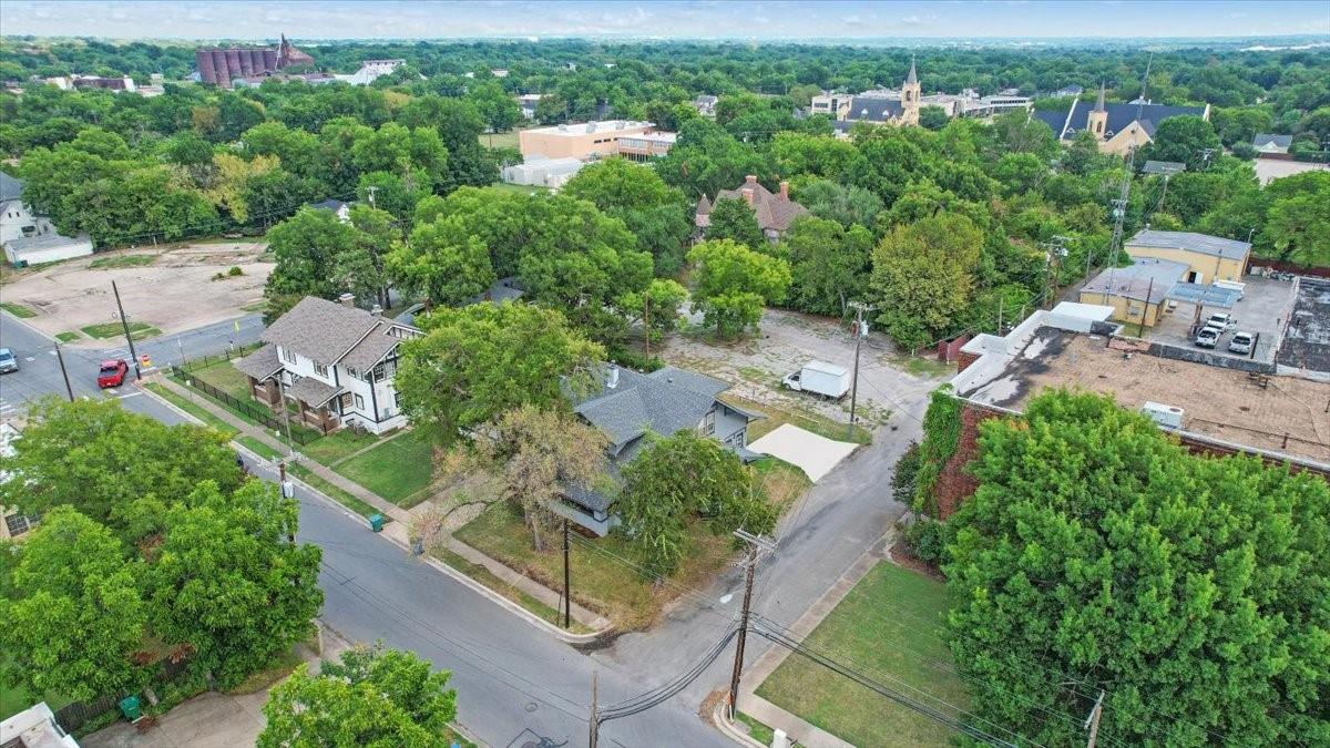 Sherman, Texas, 75090, United States, 5 Bedrooms Bedrooms, ,2 BathroomsBathrooms,Residential,For Sale,1937977