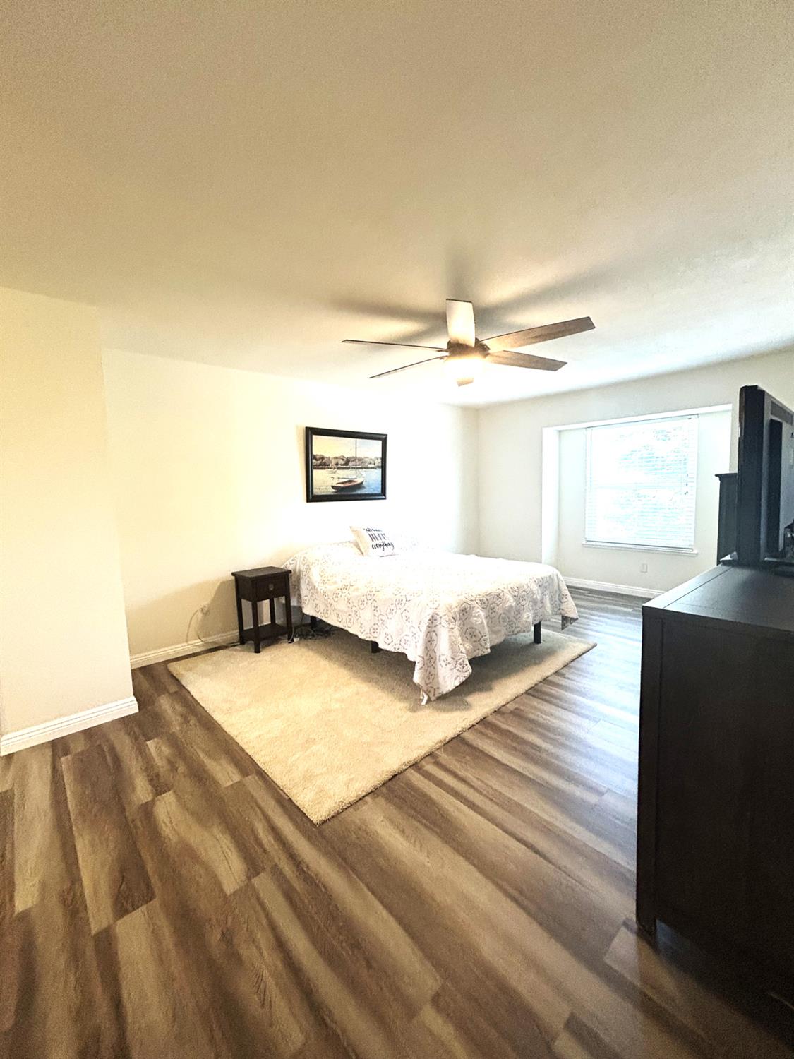 Fair Oaks, California, 95628, United States, 4 Bedrooms Bedrooms, ,3 BathroomsBathrooms,Residential,For Sale,1992931