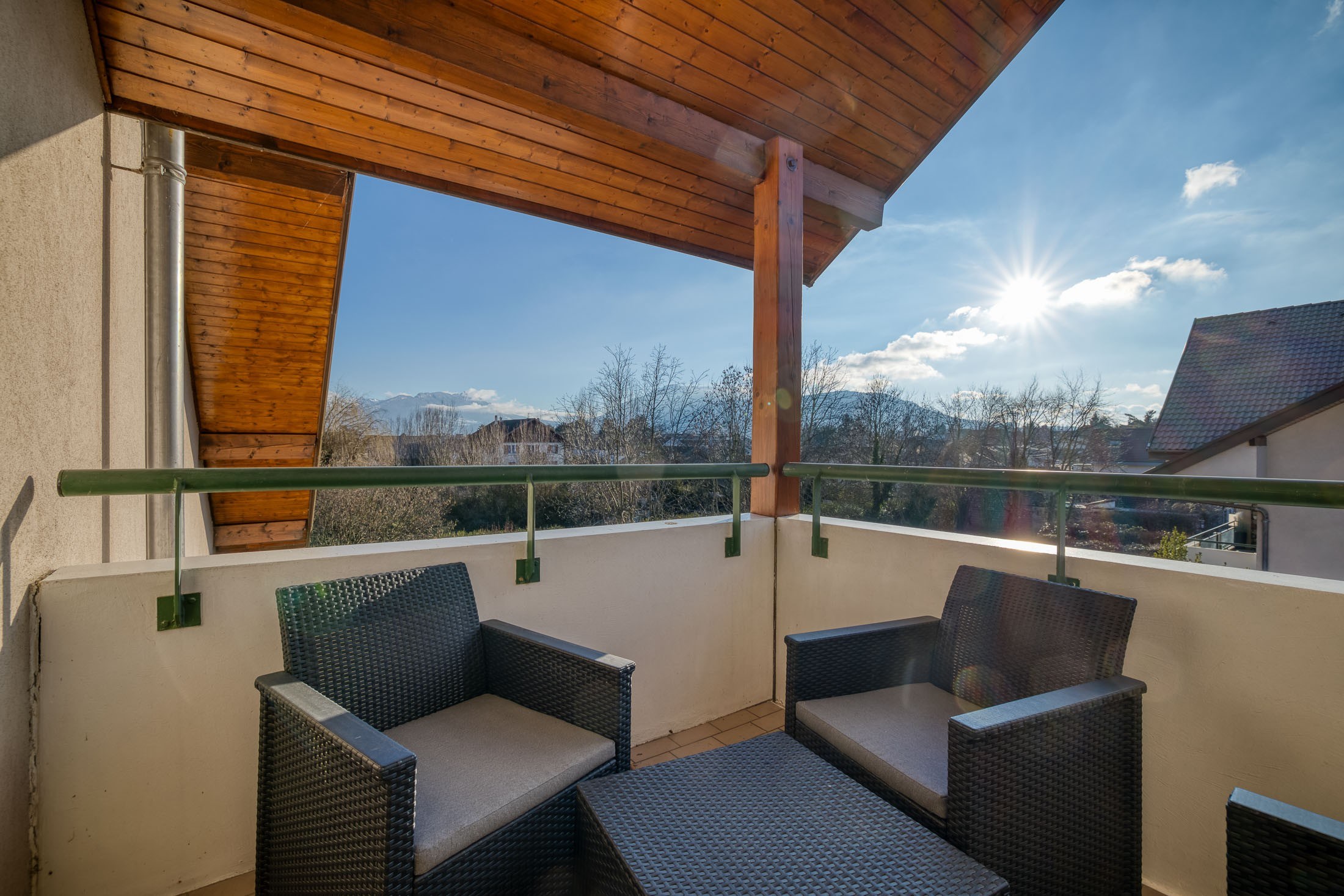  Top-floor apartment just steps from the lake – Absolute tranquillity and south-… - 物件實景