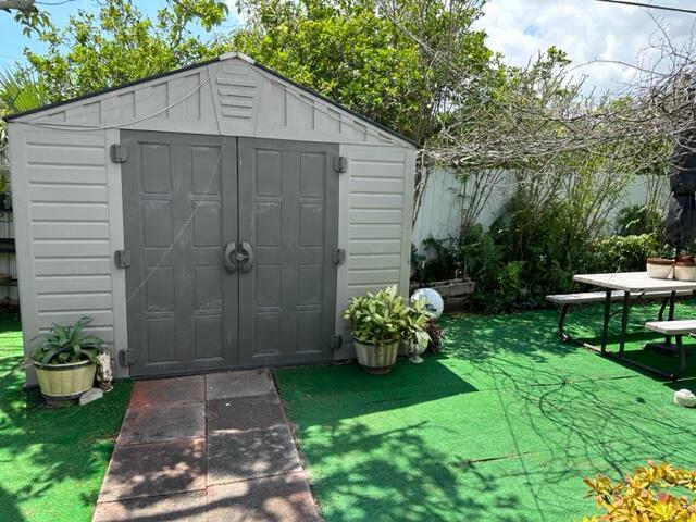 Miami Gardens, Florida, 33169, United States, 3 Bedrooms Bedrooms, ,2 BathroomsBathrooms,Residential,For Sale,1975368