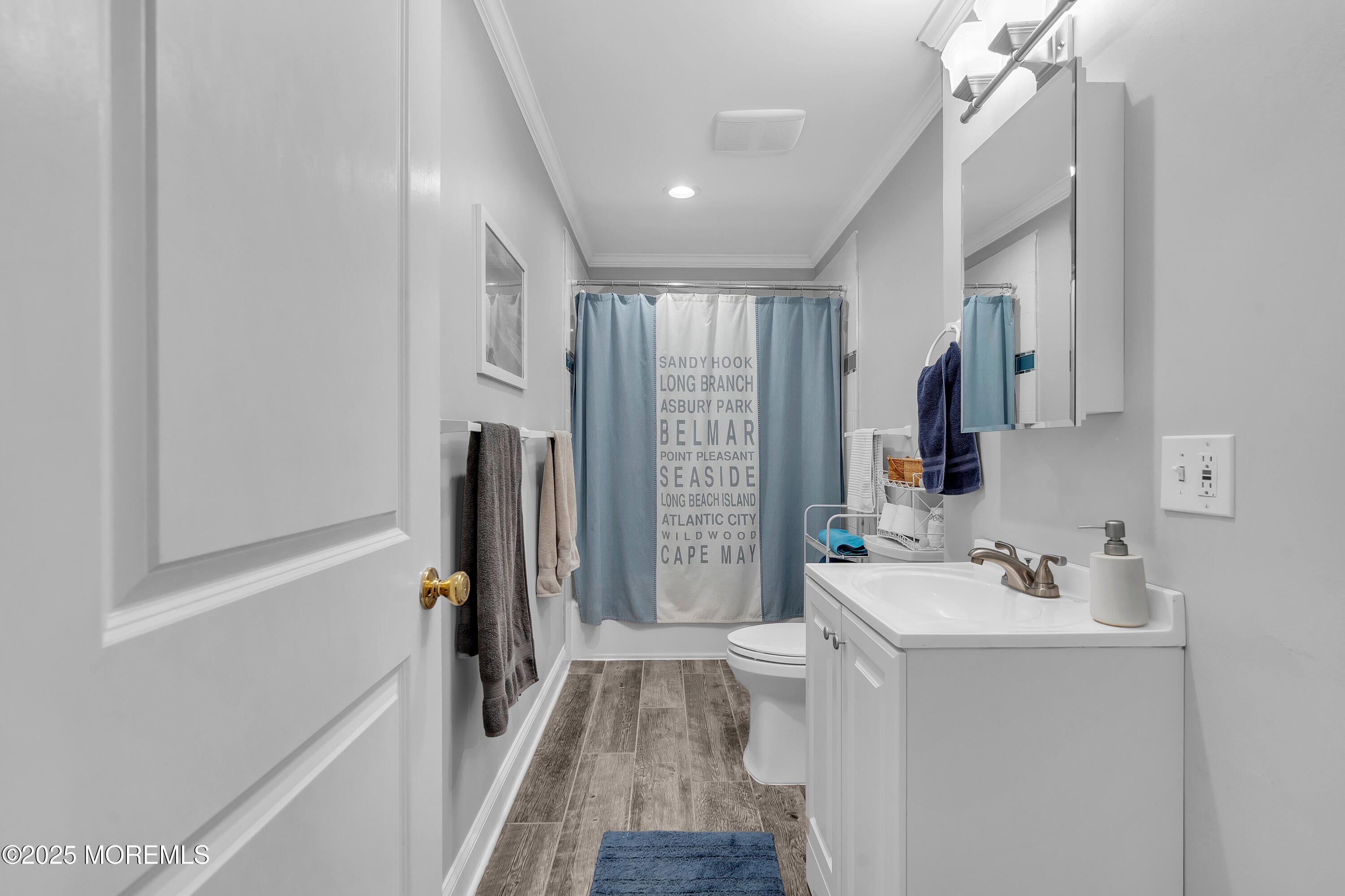 West Long Branch, New Jersey, 07764, United States, 3 Bedrooms Bedrooms, ,3 BathroomsBathrooms,Residential,For Sale,1974397