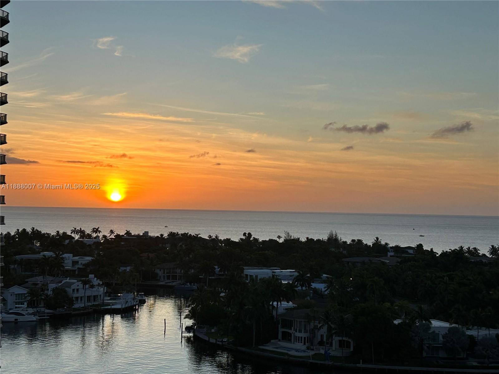 Aventura, Florida, 33180, United States, 2 Bedrooms Bedrooms, ,2 BathroomsBathrooms,Residential,For Sale,1954501