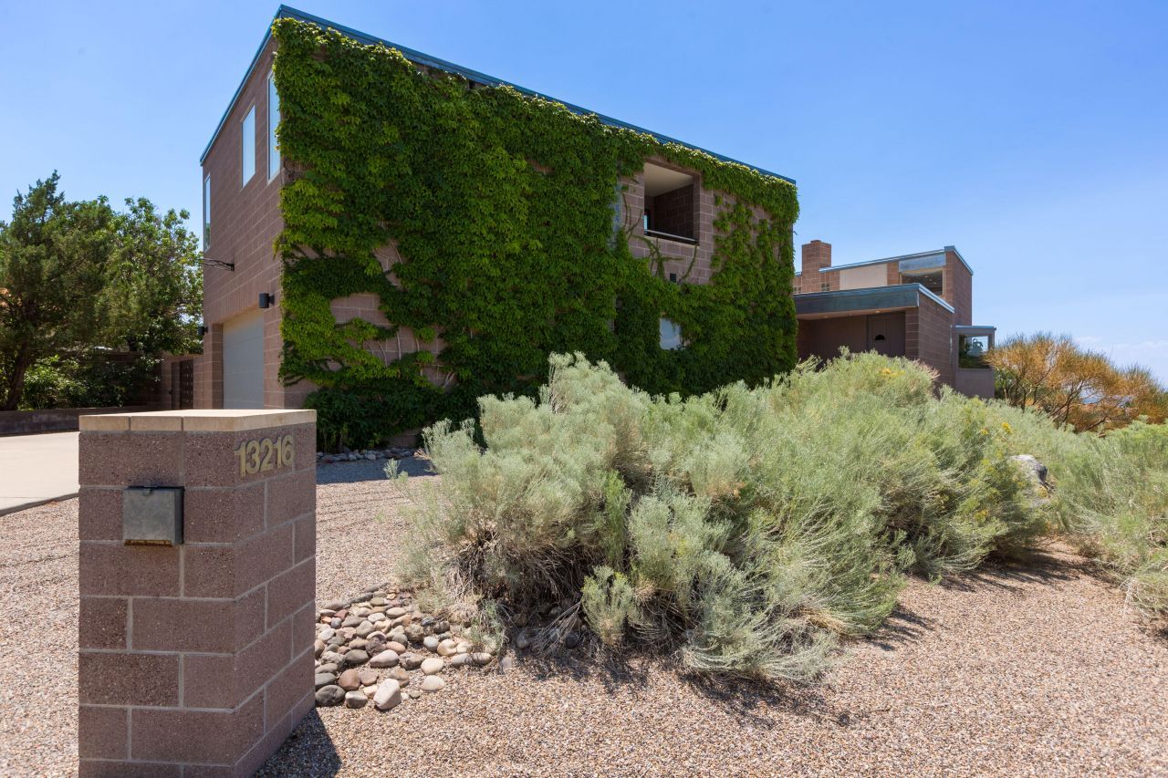 Albuquerque, New Mexico, 87112, United States, 4 Bedrooms Bedrooms, ,3 BathroomsBathrooms,Residential,For Sale,1932467