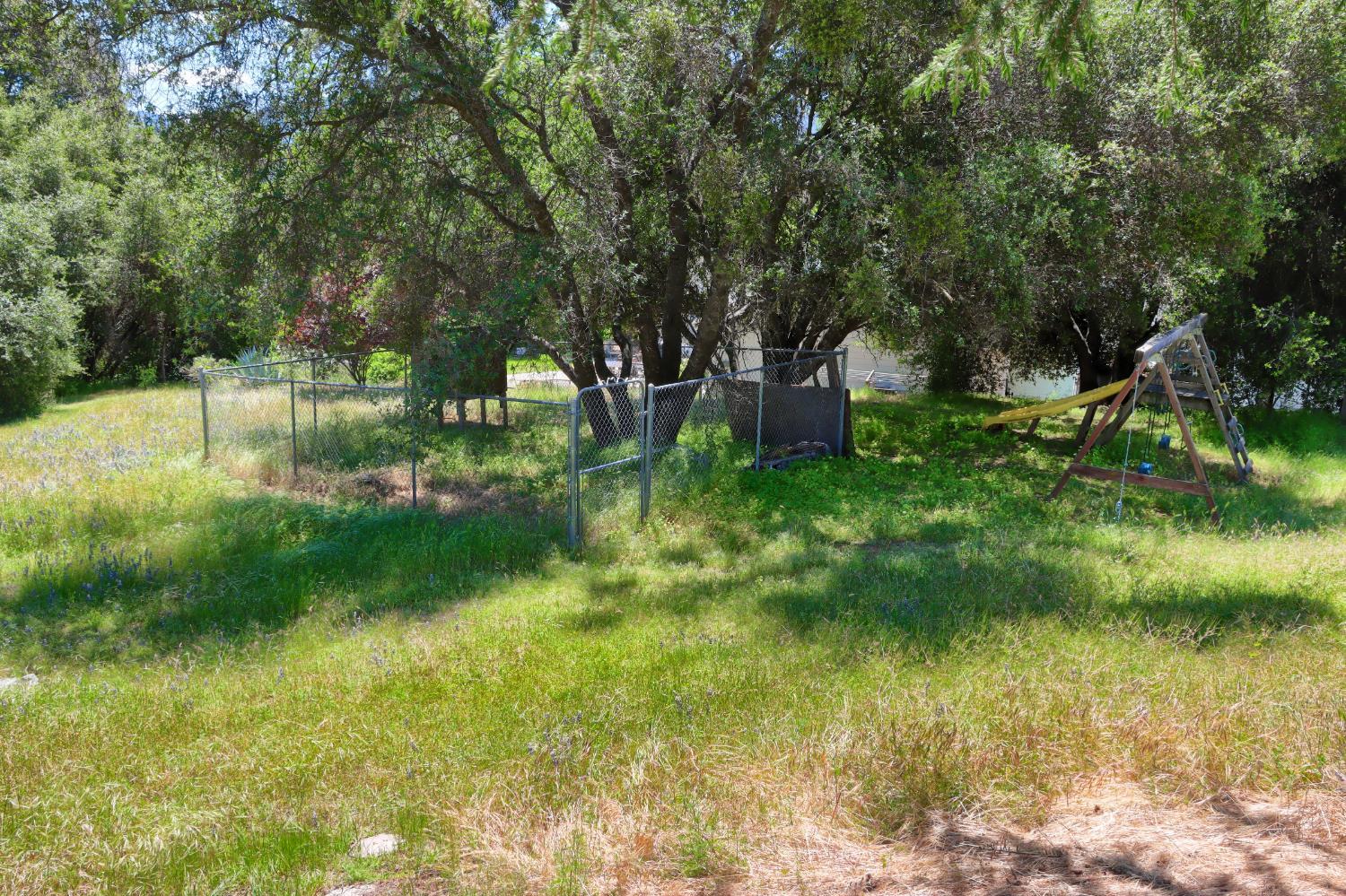 Ahwahnee, California, 93601, United States, 3 Bedrooms Bedrooms, ,2 BathroomsBathrooms,Residential,For Sale,1993875