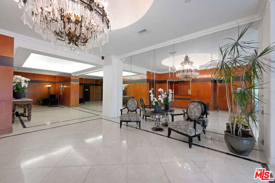 Los Angeles, California, 90024, United States, 3 Bedrooms Bedrooms, ,1 BathroomBathrooms,Residential,For Sale,1819230