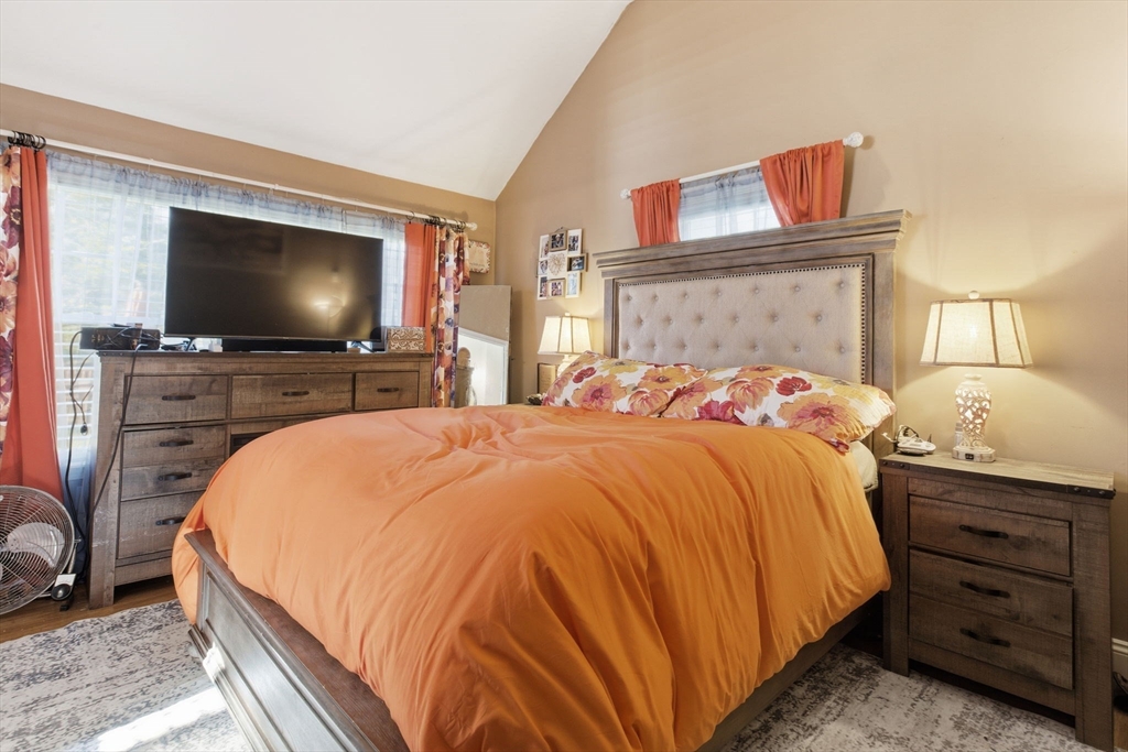 Lowell, Massachusetts, 01852, United States, 3 Bedrooms Bedrooms, ,3 BathroomsBathrooms,Residential,For Sale,1989388