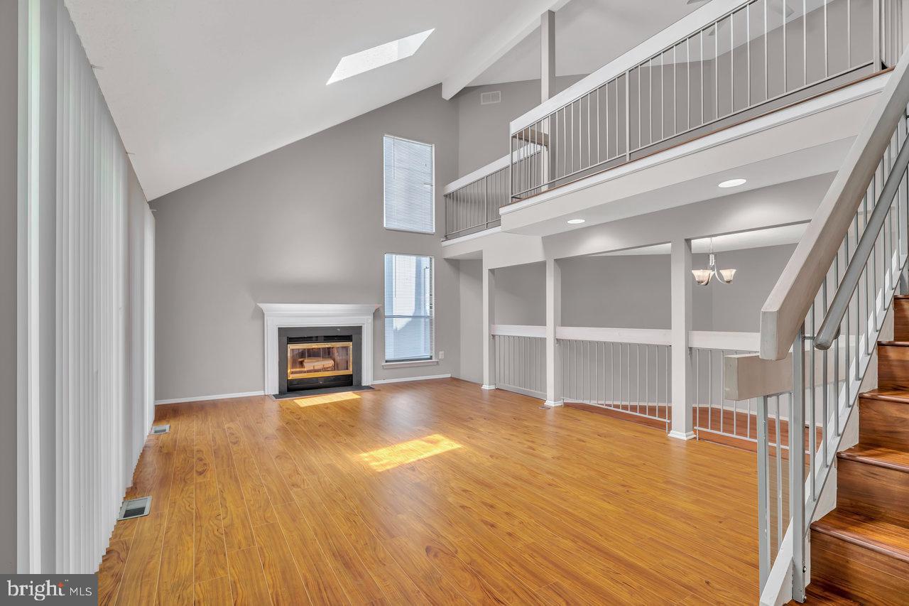 Monmouth Junction, New Jersey, 08852, United States, 2 Bedrooms Bedrooms, ,3 BathroomsBathrooms,Residential,For Sale,1955915