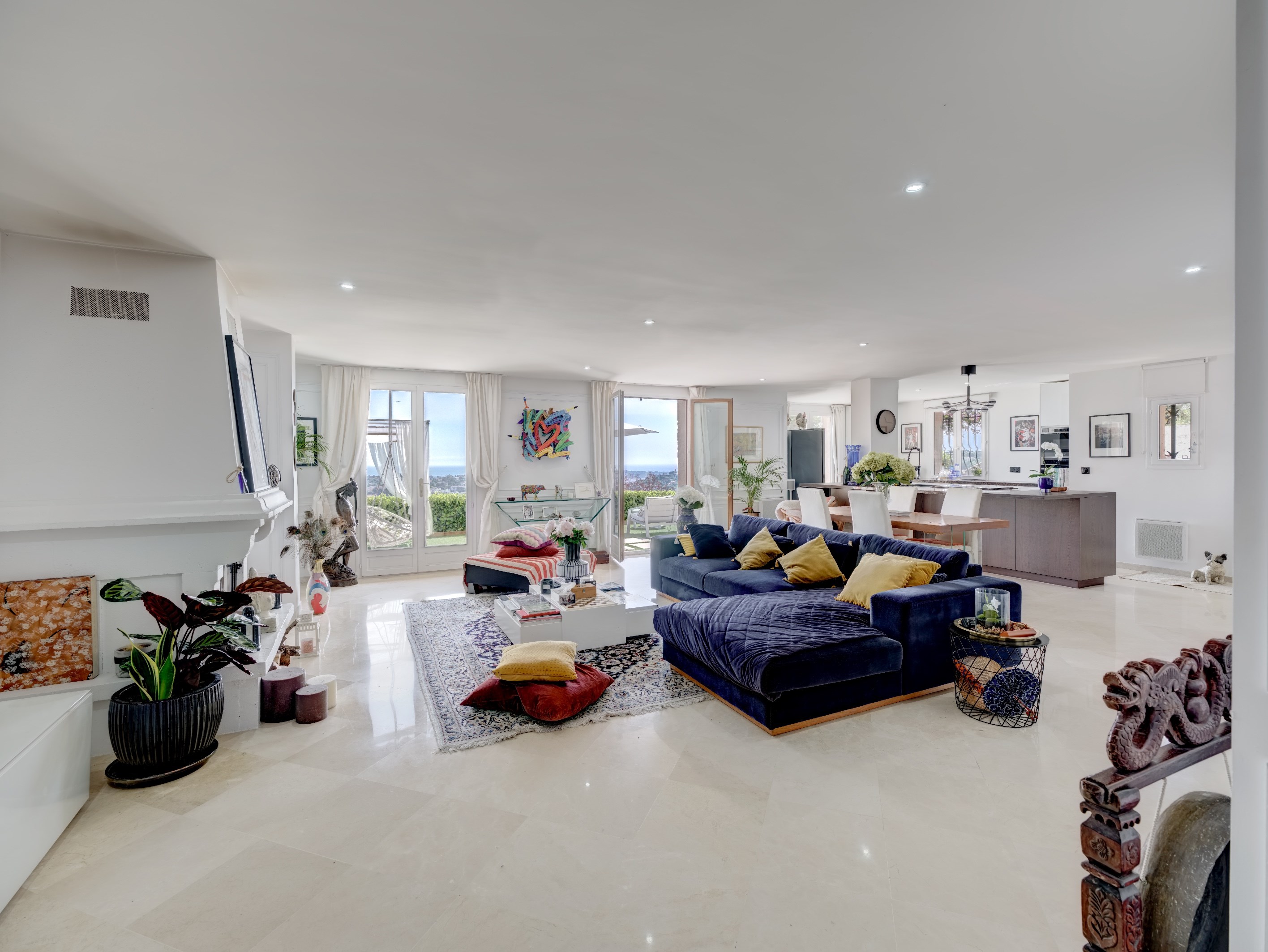  Renovated sea view villa for sale in Les Fumades, Vallauris, private gated esta… - 物件實景