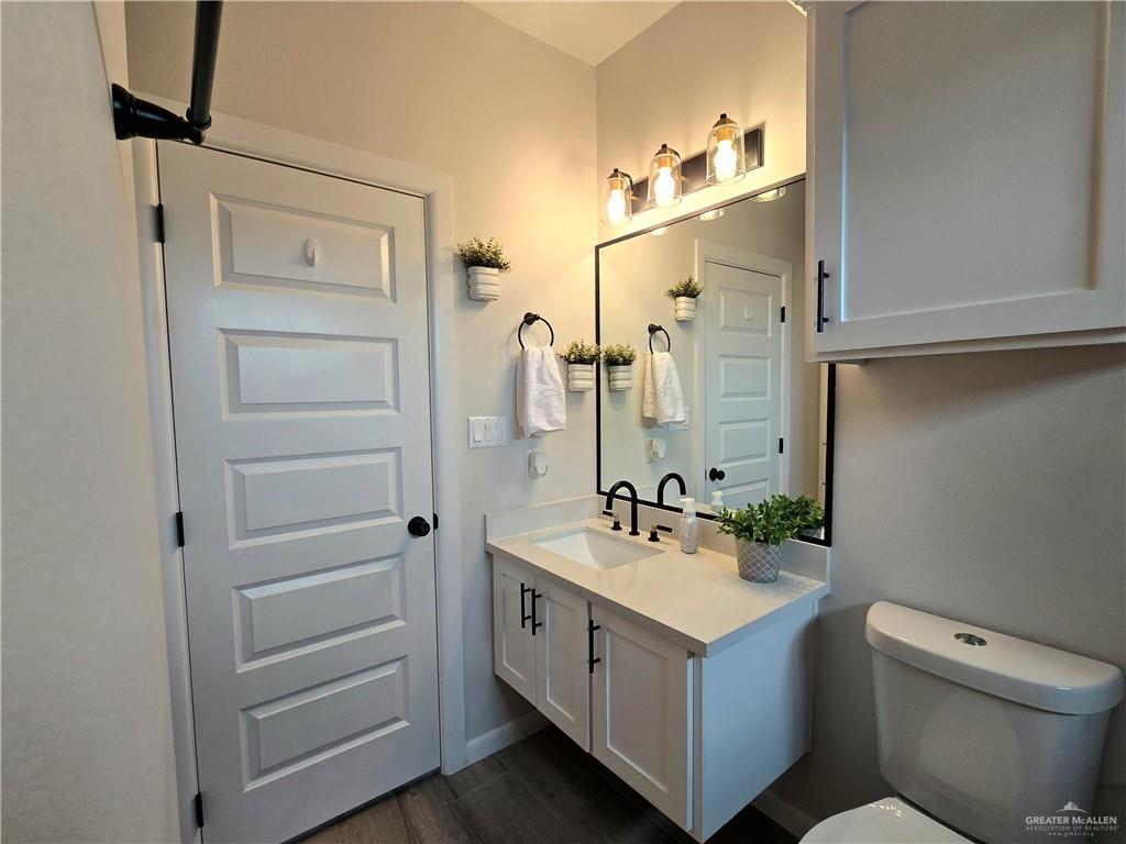McAllen, Texas, 78504, United States, 4 Bedrooms Bedrooms, ,4 BathroomsBathrooms,Residential,For Sale,1787896