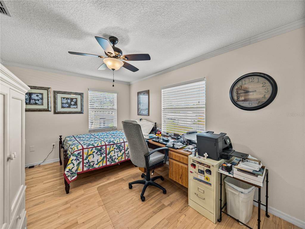 Lakeland, Florida, 33810, United States, 5 Bedrooms Bedrooms, ,4 BathroomsBathrooms,Residential,For Sale,1696884