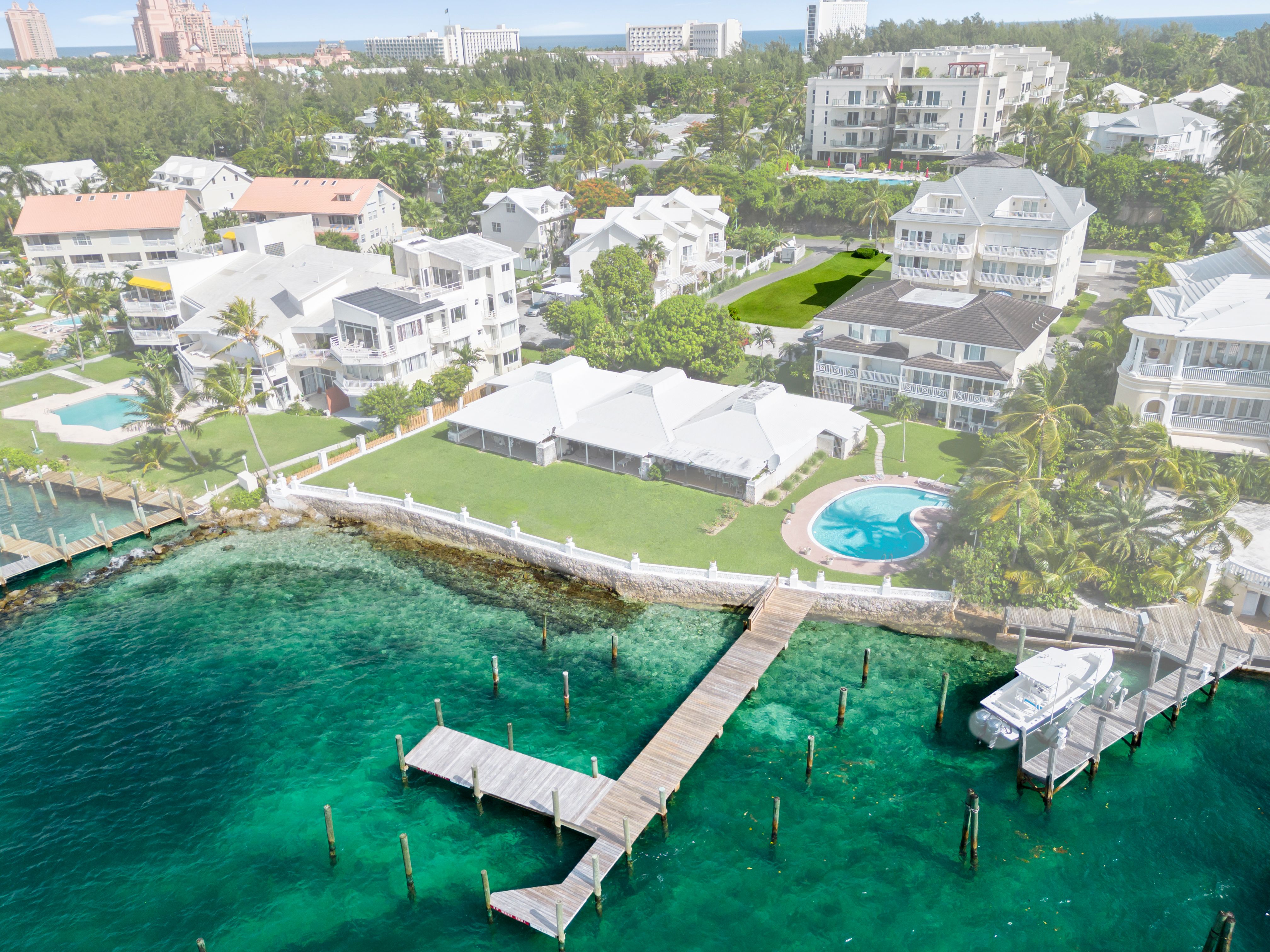  Harbour Colony Multifamily Lot - 物件實景