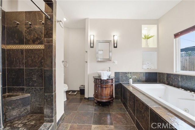San Diego, California, 92104, United States, 3 Bedrooms Bedrooms, ,4 BathroomsBathrooms,Residential,For Sale,2033583