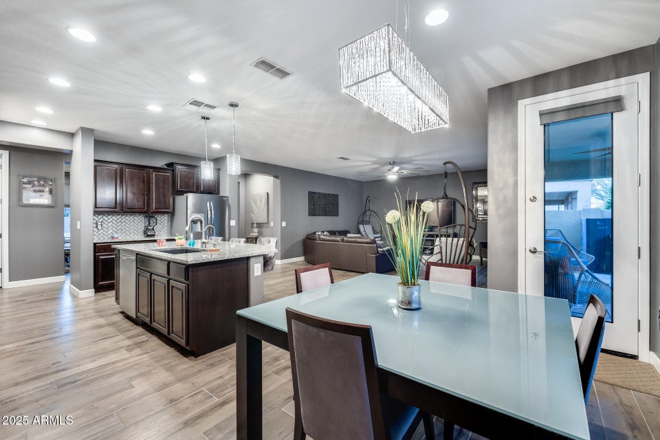 Peoria, Arizona, 85383, United States, 3 Bedrooms Bedrooms, ,Residential,For Sale,1982849