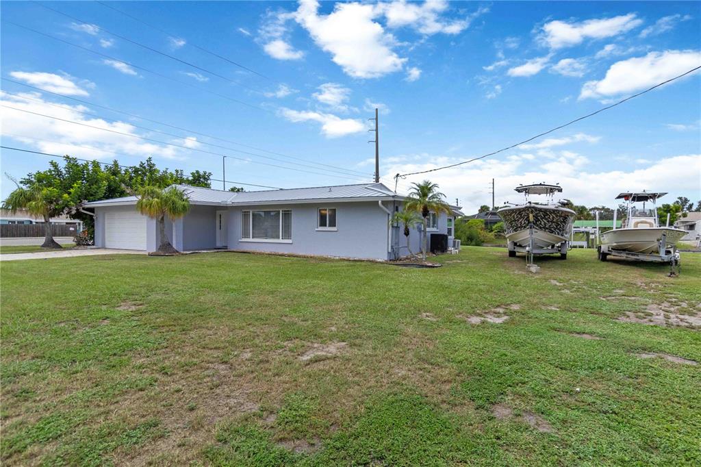 Englewood, Florida, 34223, United States, 3 Bedrooms Bedrooms, ,2 BathroomsBathrooms,Residential,For Sale,1947335