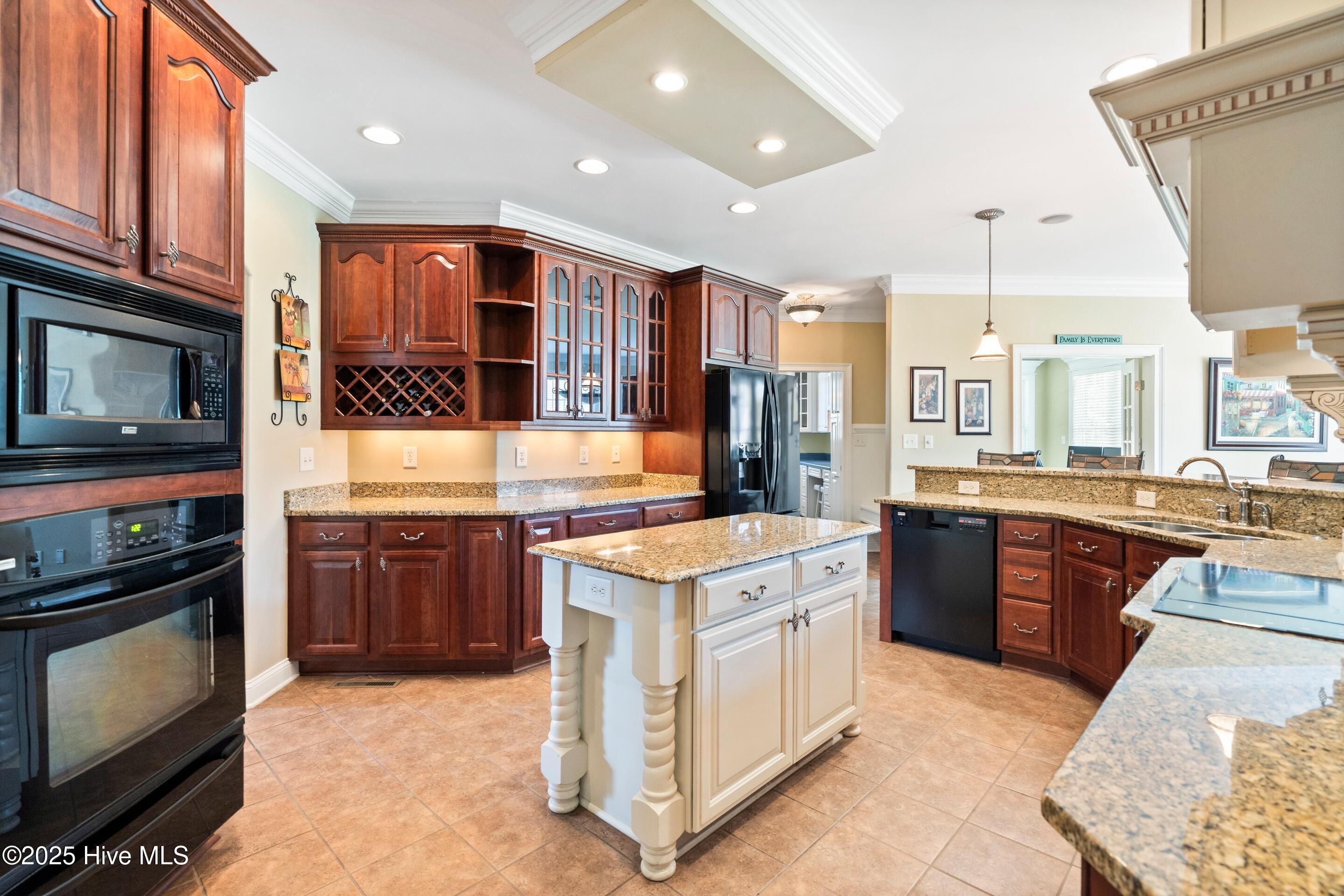 Jacksonville, North Carolina, 28540, United States, 5 Bedrooms Bedrooms, ,4 BathroomsBathrooms,Residential,For Sale,1889954