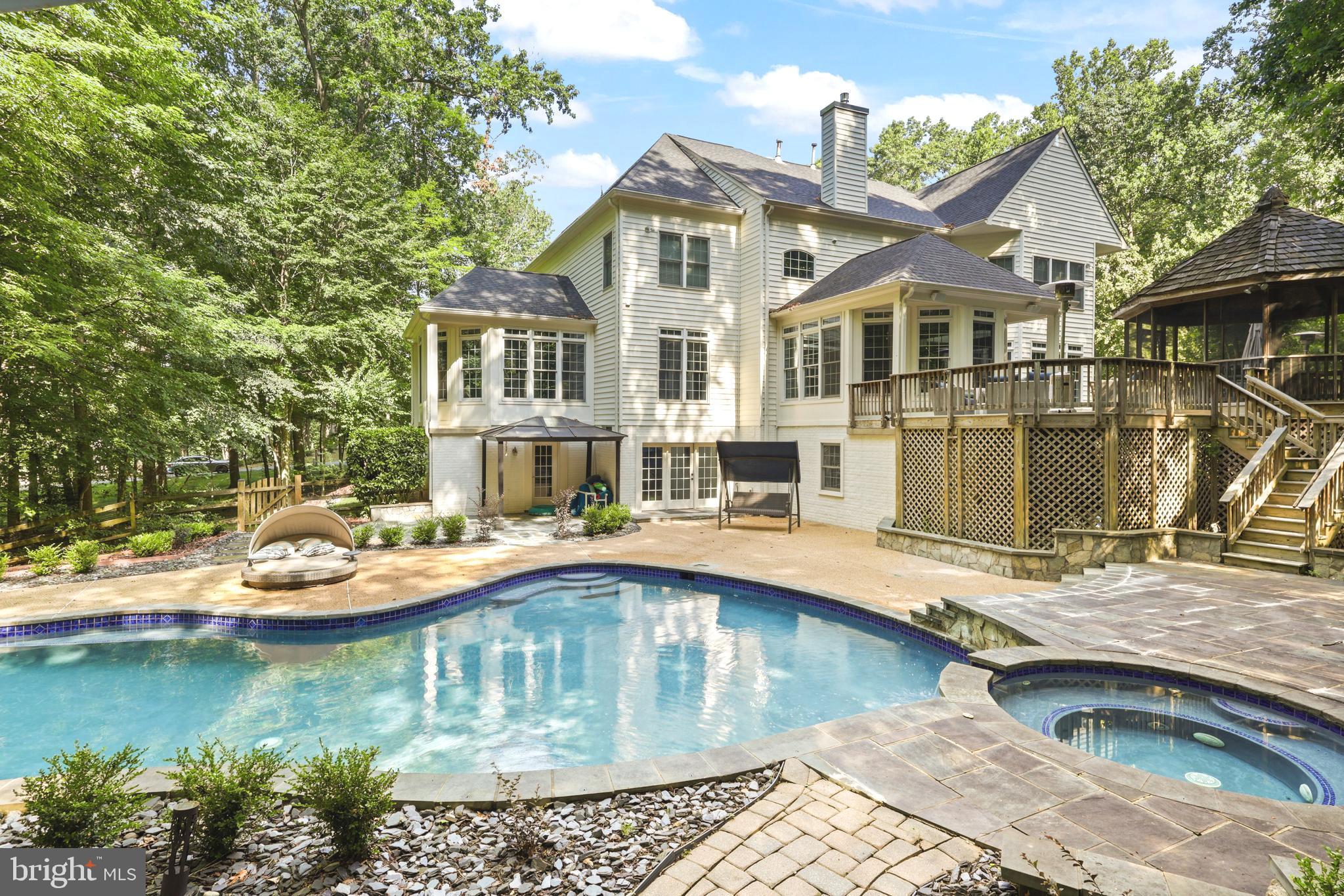 Fairfax Station, Virginia, 22039, United States, 5 Bedrooms Bedrooms, ,6 BathroomsBathrooms,Residential,For Sale,1810572