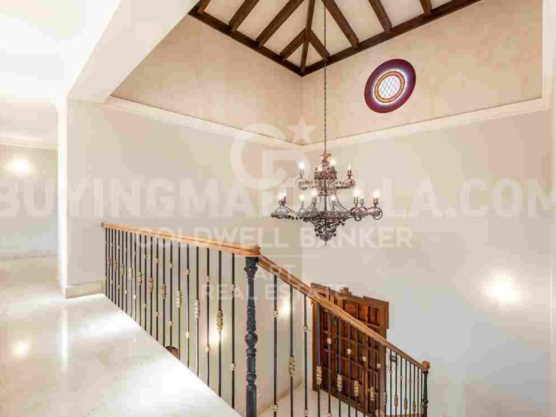 Marbella, Andalusia, ES, 5 Bedrooms Bedrooms, ,4 BathroomsBathrooms,Residential,For Sale,1804949