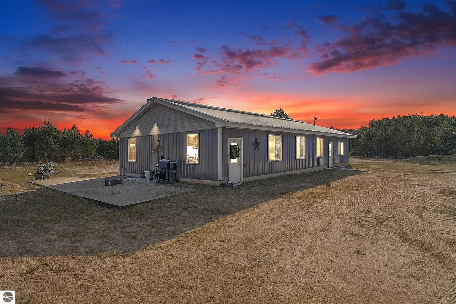 Fife Lake, Michigan, 49633, United States, 7 Bedrooms Bedrooms, ,4 BathroomsBathrooms,Residential,For Sale,2015344