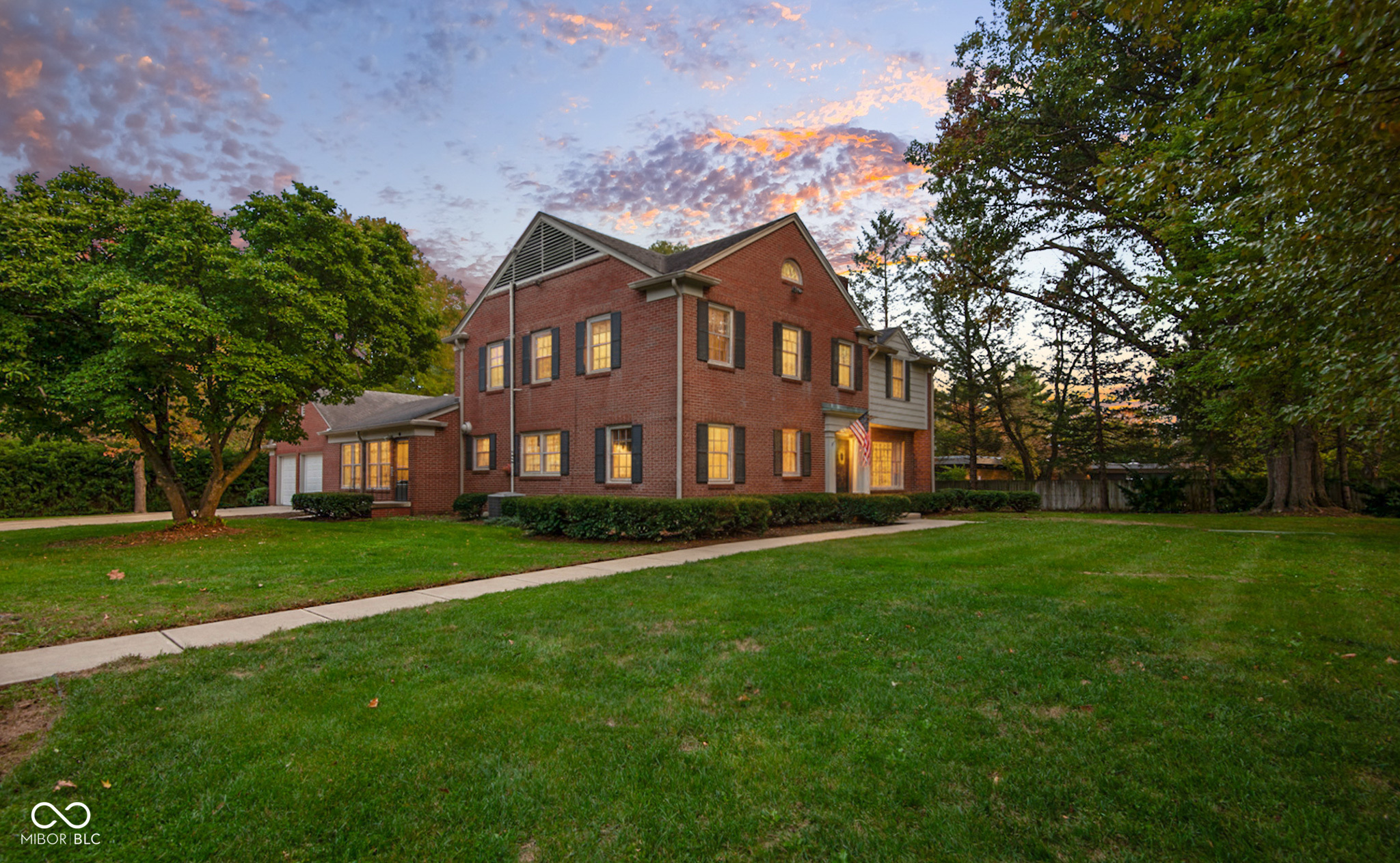 Columbus, Indiana, 47201, United States, 4 Bedrooms Bedrooms, ,3 BathroomsBathrooms,Residential,For Sale,1979631