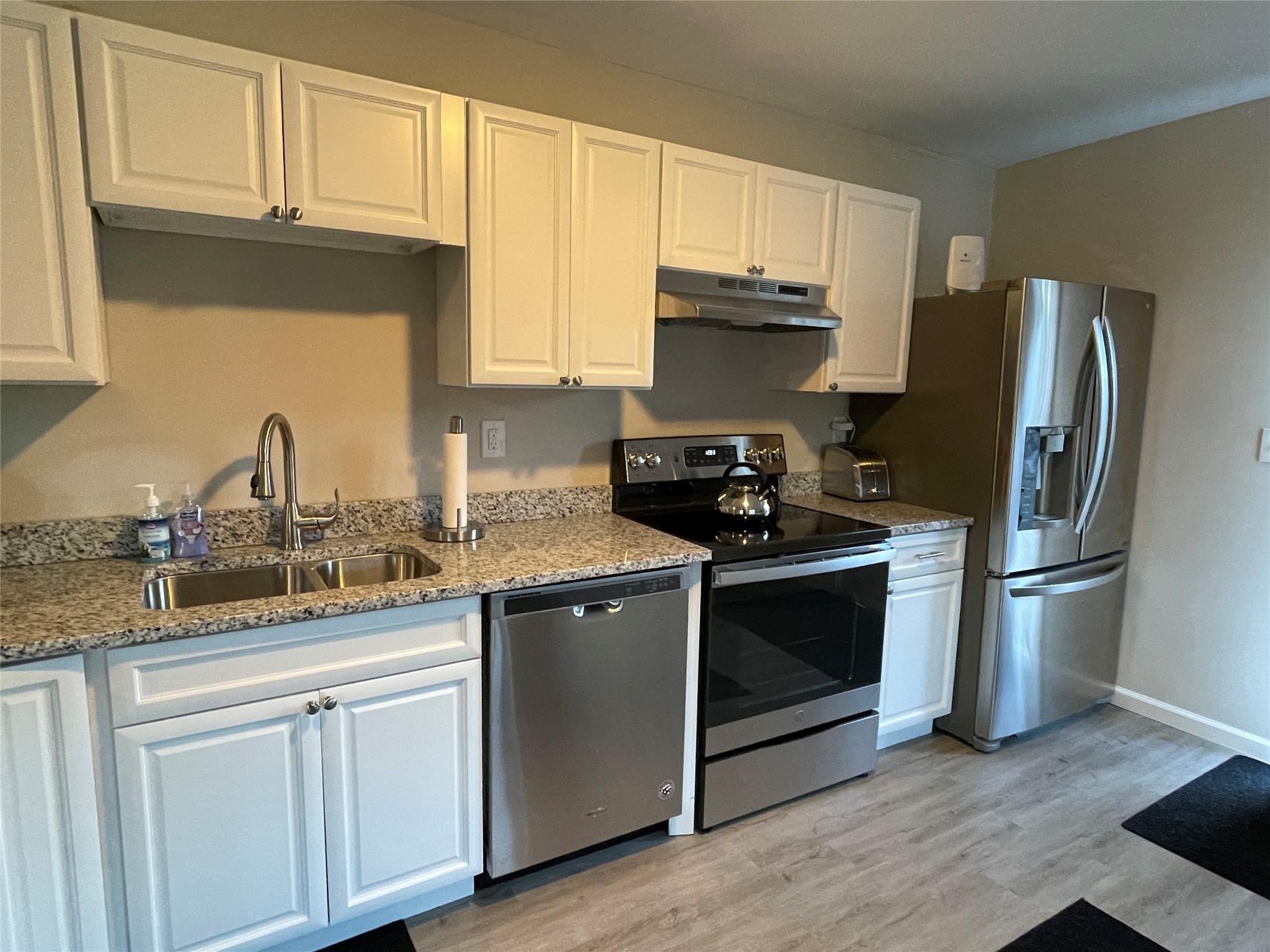 Stormville, New York, 12582, United States, 9 Bedrooms Bedrooms, ,5 BathroomsBathrooms,Residential,For Sale,1816416